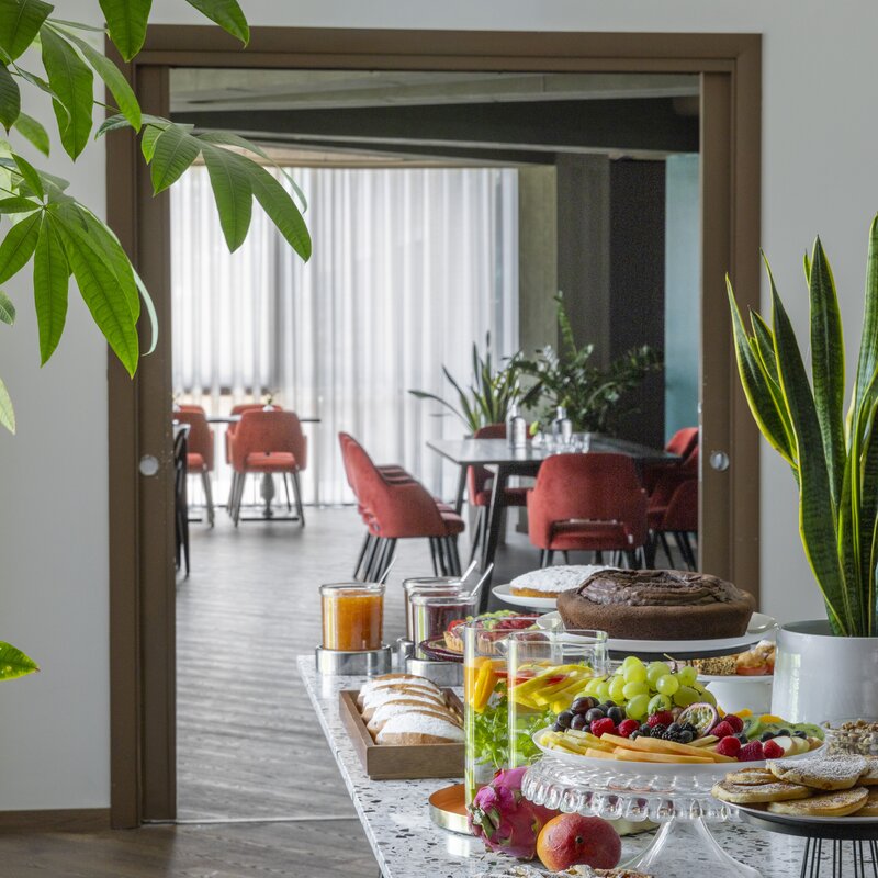 breakfast-1.jpg